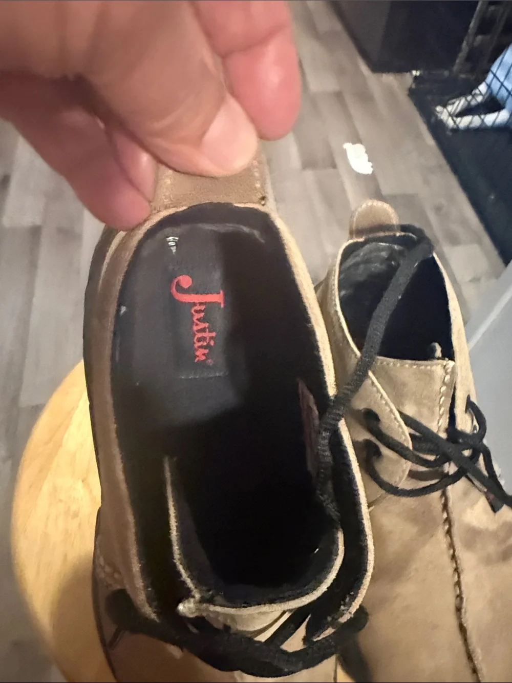 Justin Boots Men's Tan Suede Chukka Boots